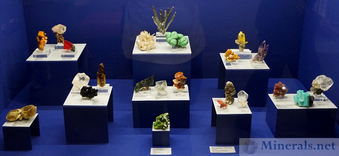 Minerals from Russia and Western Europe Fersman Mineralogical Museum