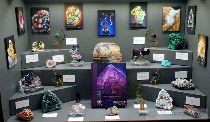 Case Exhibiting the new Sisk Gemology Reference