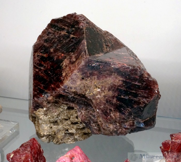 Giant Spinel-Law Twinned Spinel Crystals from the Red River, Yen Bai Provence, Vietnam, John E. Garsow, Minerals