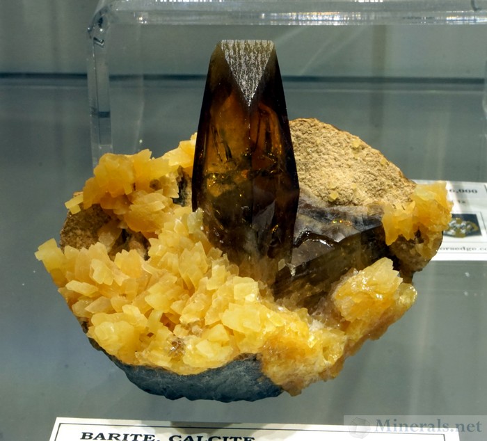 A Particularly Aesthetic Barite on Calcite from New Mining Operations at Elk Creek