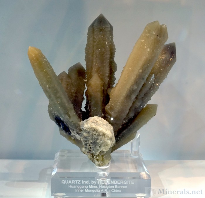 Quartz Included by Hedenbergite from the Huanggang Mine, Inner Mongolia, China, The Arkenstone