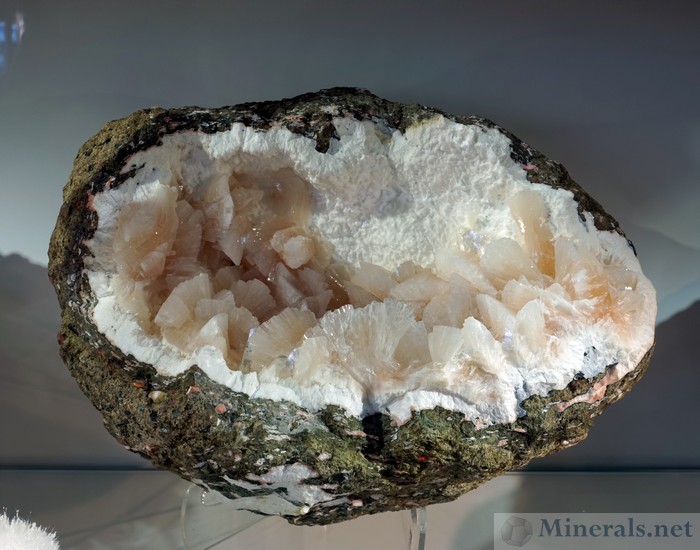 Heulandite on Mordenite in Vug from the Rat's Nest Claim, Custer Co., Idaho, John Cornish Minerals